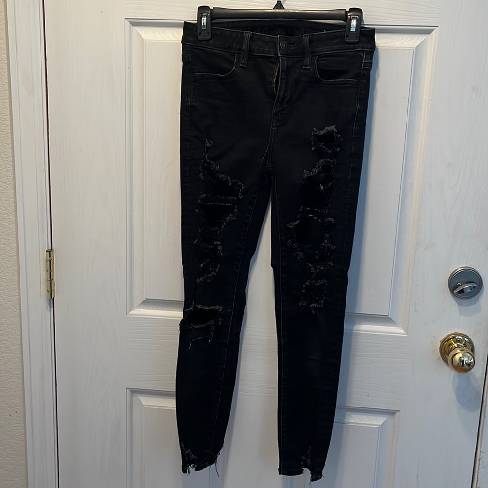 American Eagle size 4 short hi-rise jeggings with distressing
